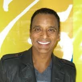 Jon Secada