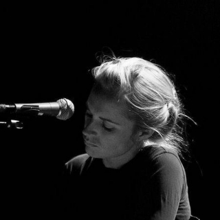 Agnes Obel